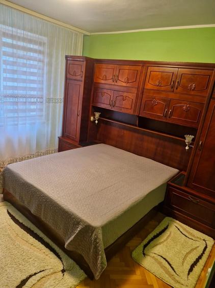 Unirii - Inchiriere apartament 2 camere - etaj I - bloc izolat - 1