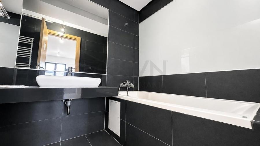 Apartament cu 3 camere decomandat în Barbu Văcărescu