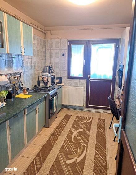Apartament cu 4 camere în Rahova