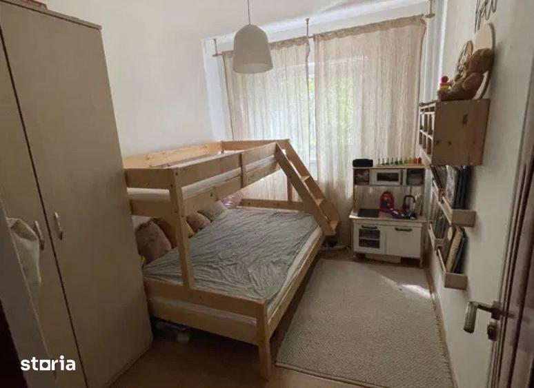 Apartament cu 3 camere în Tătărași