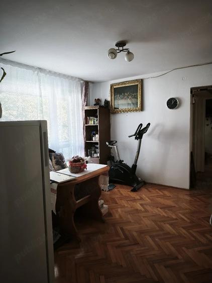 Apartament cu 3 camere semidecomandat în Tudor Vladimirescu