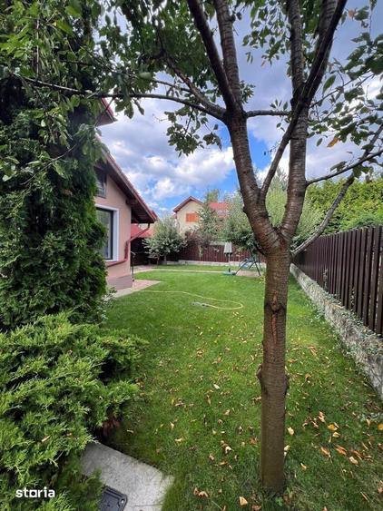 Casă cu 5 camere cu Teren 400 Mp în Bunloc