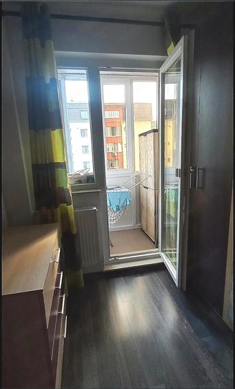 Apartament cu 3 camere nedecomandat în Șagului
