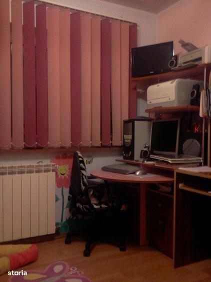 Apartament cu 3 camere decomandat în Dacia