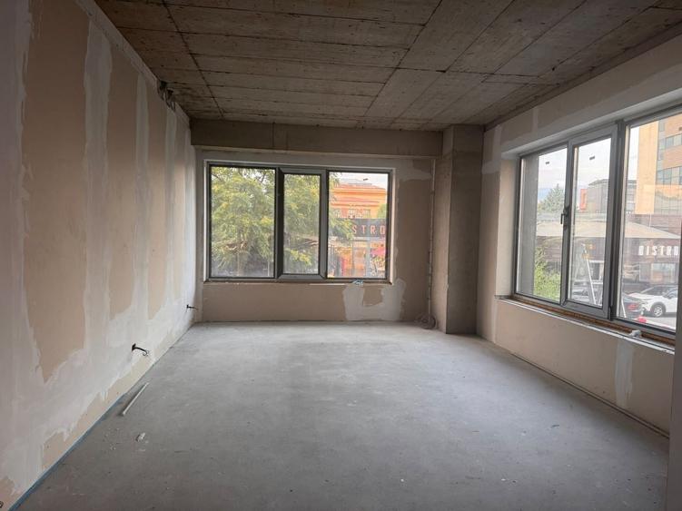 Spațiu comercial, de 90 mp, în Ultracentral