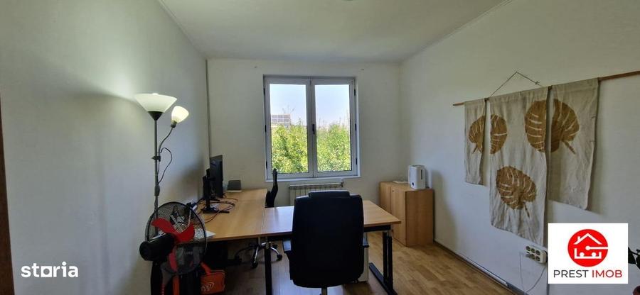 Casă cu 4 camere în Vulcan