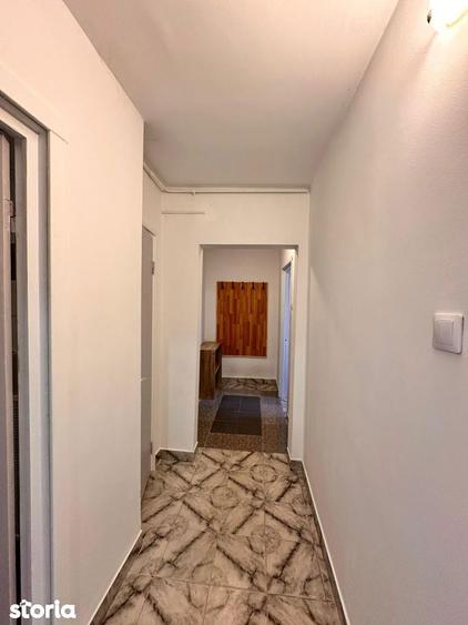 Apartament cu 2 camere decomandat în Tei