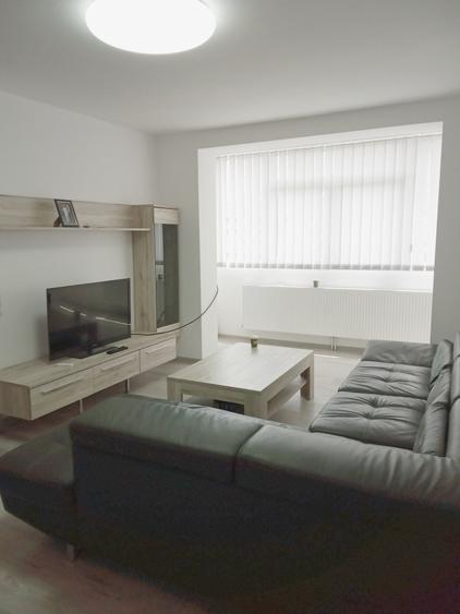 Apartament cu 2 camere semidecomandat în Giurgiului