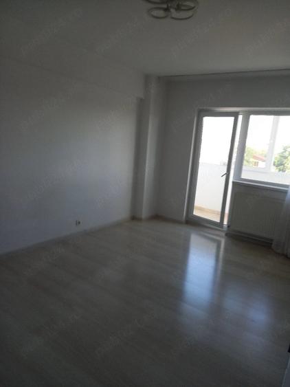 Apartament cu 2 camere decomandat în 9 Mai