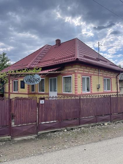 Casă cu 4 camere în Beceni