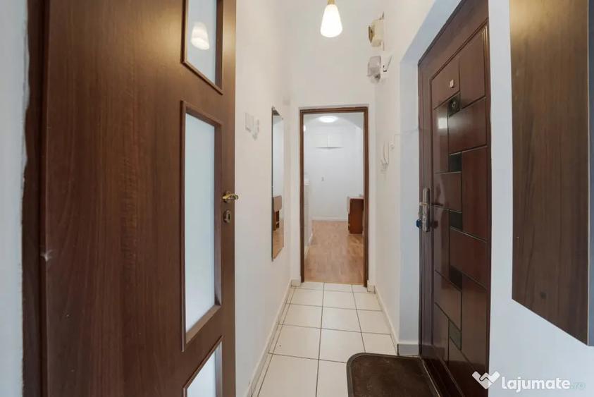 Apartament cu 2 camere semidecomandat în Cișmigiu