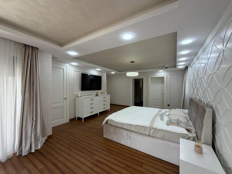 Casă individuală cu 5 camere cu Piscina în Exterior Vest