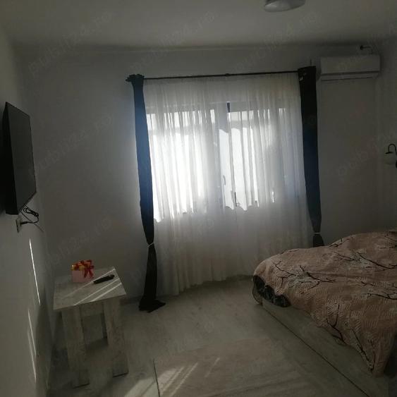 Casă cu 6 camere cu Teren 500 Mp în Băile Felix