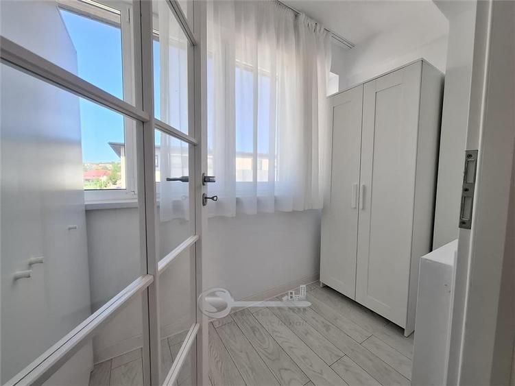 Apartament cu 2 camere semidecomandat, mobilat în Cug