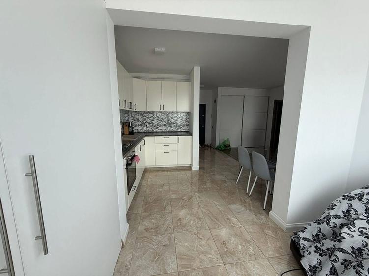 Apartament cu 2 camere decomandat în Florești