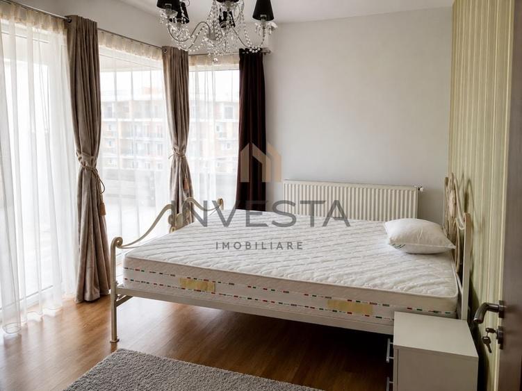 Apartament cu 4 camere semidecomandat, mobilat în Bună Ziua