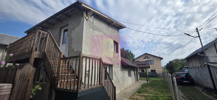 Casă individuală cu 3 camere cu Canalizare în Sud