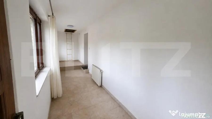 Casă cu 3 camere cu Teren 1700 Mp în Central