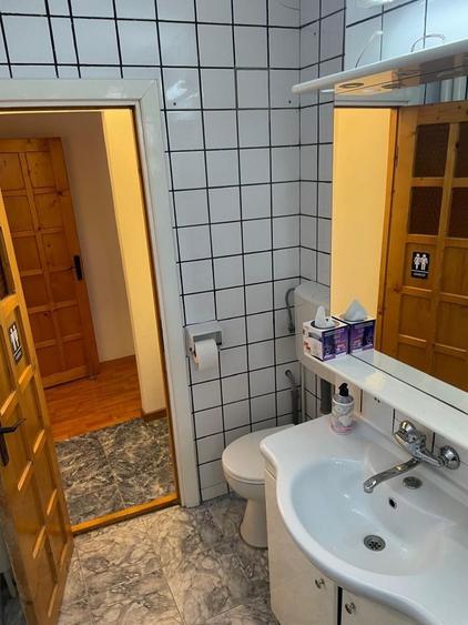 Apartament cu 3 camere semidecomandat în Circumvalațiunii