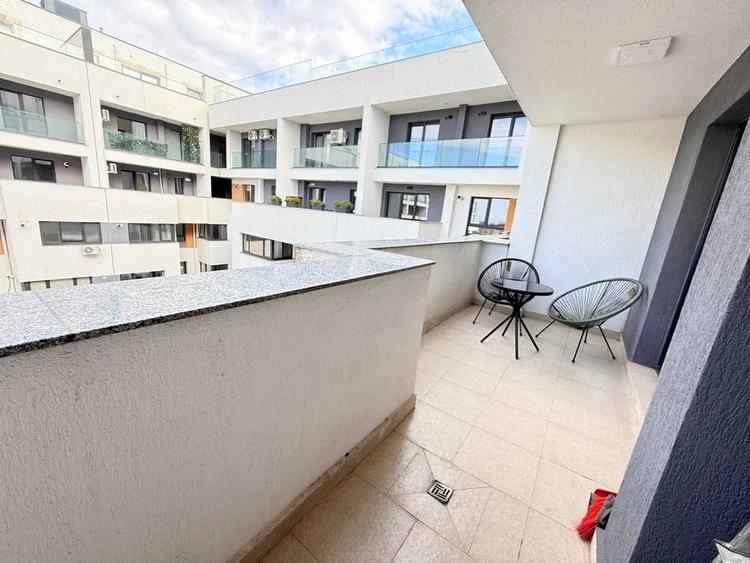 Apartament cu 3 camere decomandat, mobilat în Viilor