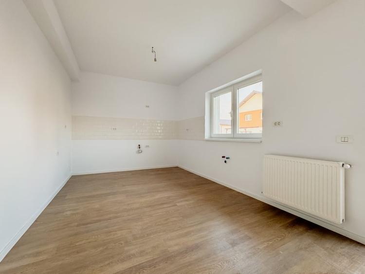 Duplex cu 4 camere cu Teren 250 Mp în Gulia