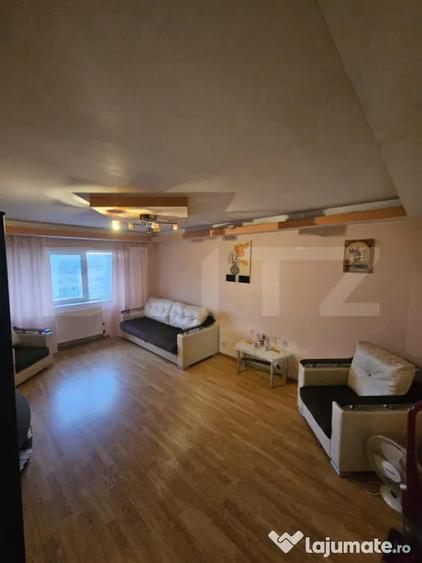 Apartament cu 3 camere decomandat, mobilat în Obcini