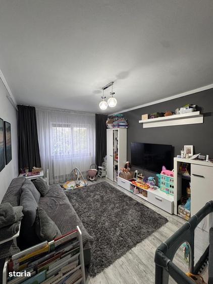 Apartament cu 2 camere decomandat în Nicolina