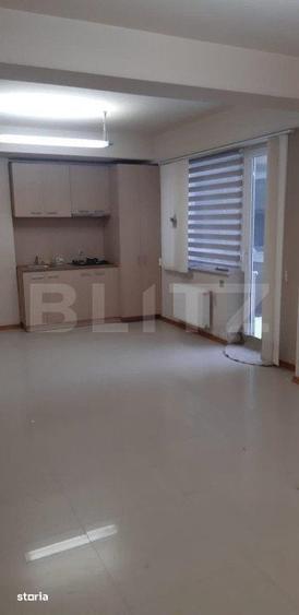 Spațiu comercial, de 64 mp, în Central