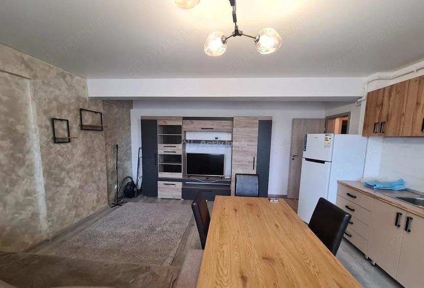 Apartament cu 2 camere semidecomandat în Berceni
