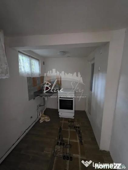 Casă cu 2 camere cu Teren 70 Mp în Palas