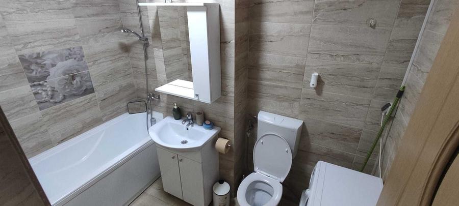Apartament cu 2 camere semidecomandat în Florești