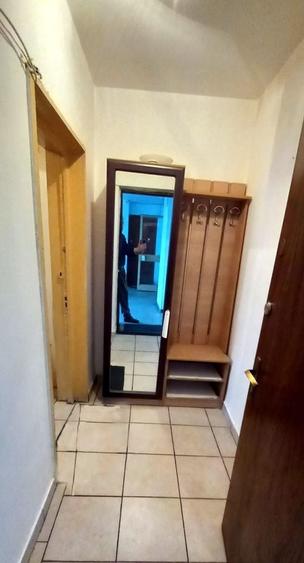 Apartament cu 2 camere decomandat, mobilat în Crângași