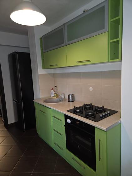 Apartament cu 2 camere decomandat în Valea Ialomiței