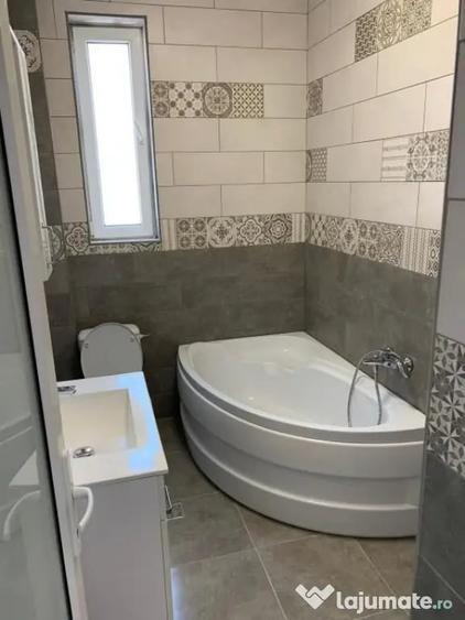 Casă cu 9 camere cu Teren 212 Mp în Dacia