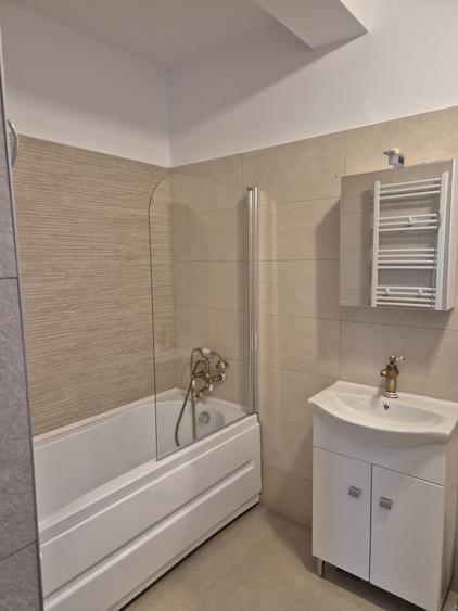 Casă cu 3 camere în Valea Lupului