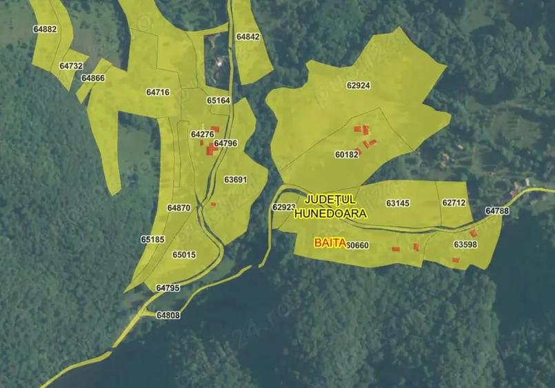 Teren de 8500 mp, în Hărțăgani