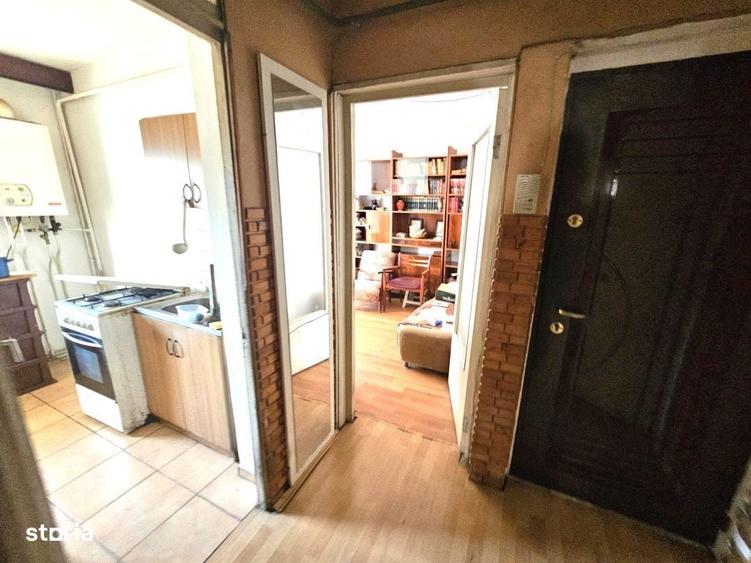 Apartament cu 3 camere decomandat în Alexandru cel Bun