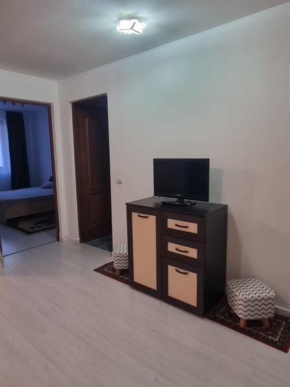 Apartament cu 2 camere decomandat în Florești