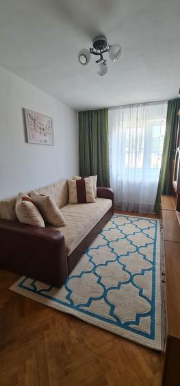 Apartament cu 2 camere semidecomandat în Petros