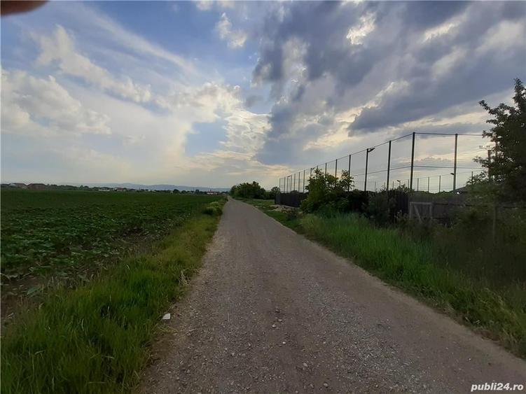 Teren de 2300 mp, în Central