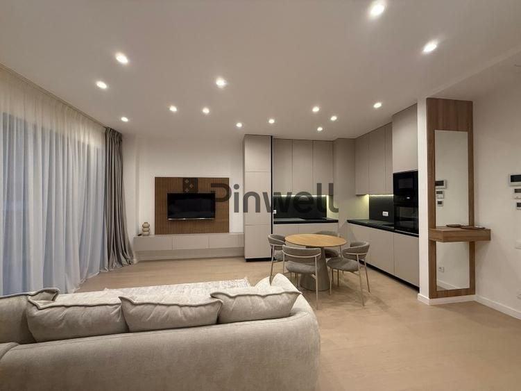 Apartament cu 2 camere semidecomandat, mobilat în Aviației