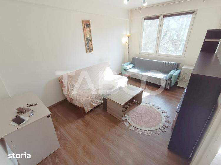 Apartament cu 2 camere semidecomandat, mobilat în Gruia