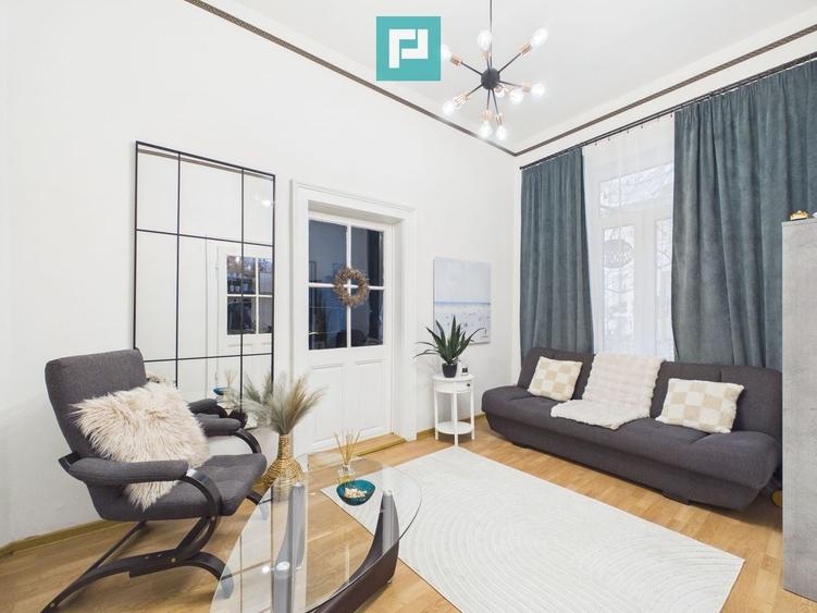 Apartament cu 2 camere, mobilat în Central