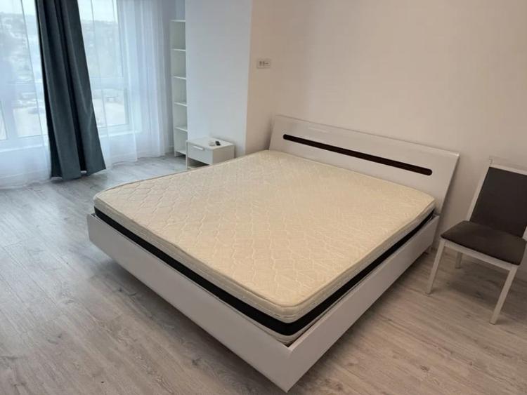 Garsonieră decomandată, mobilată în Tătărași
