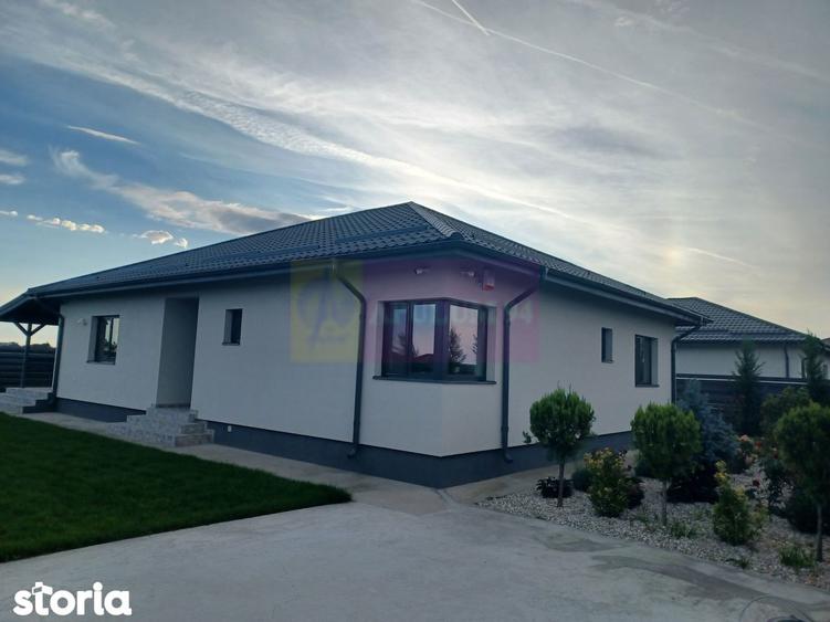 Casă cu 4 camere cu Teren 505 Mp în Săbăreni