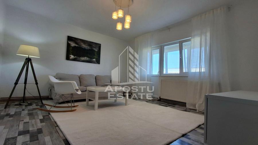 Apartament cu 3 camere decomandat, mobilat în Micălaca