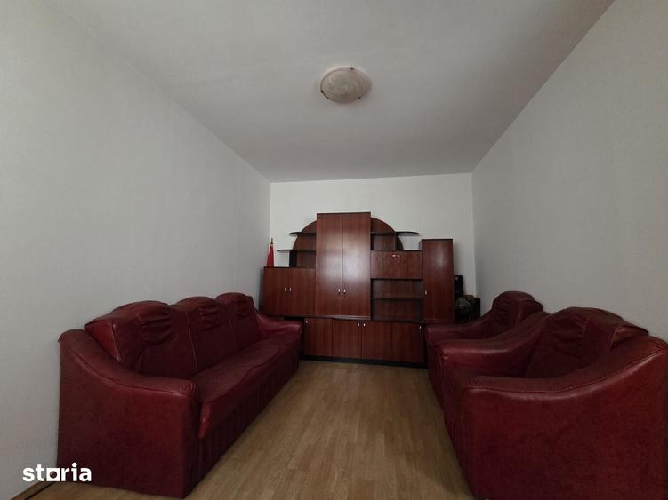 Casă cu 3 camere cu Teren 72.2 Mp în Tractorul