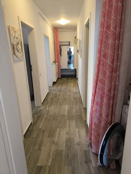 Apartament cu 2 camere decomandat în Runcu