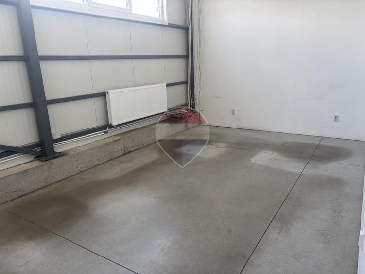 Spațiu industrial, de 985 mp, în Iris