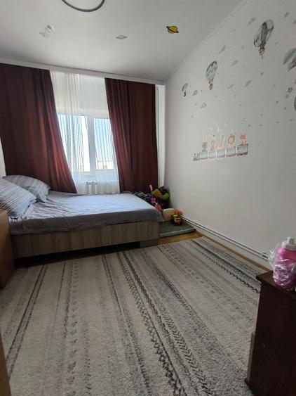 Apartament cu 3 camere, mobilat în Frumoasa